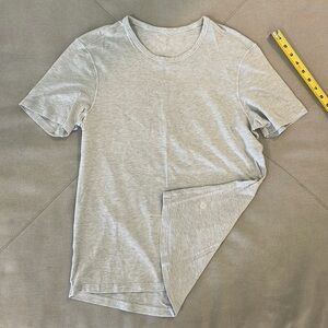 Lululemon short sleeve shirt